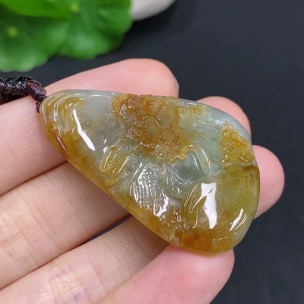 F32757857 Jadeitelandscape pendant, total weight approx. 23.3g (including rope weight), color origin undetermined