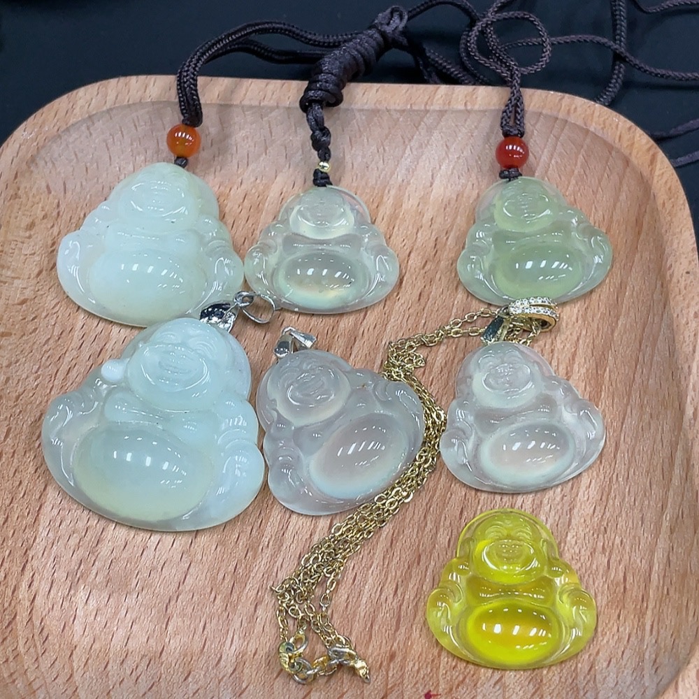 H27118357 Xiuyu (Serpentine Jade) Pendant