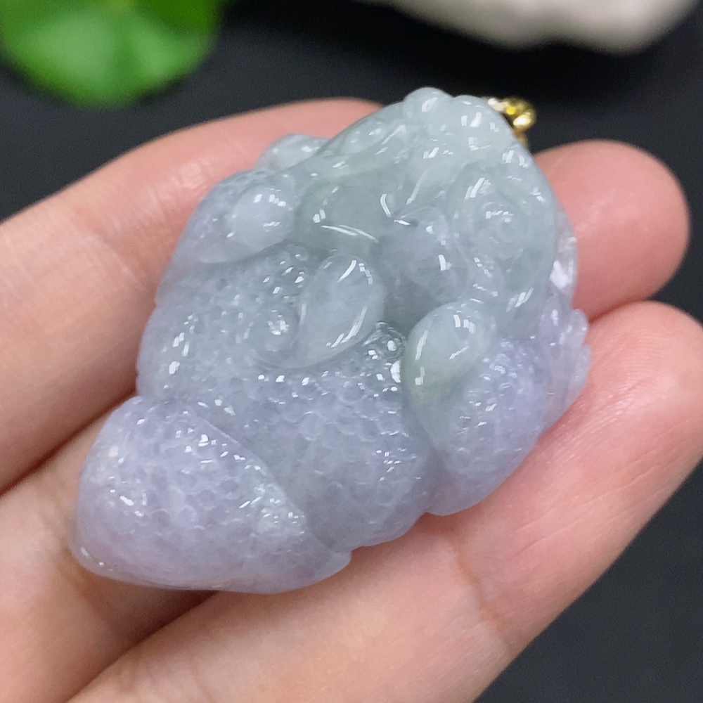 F26036233 Jadeite Three-legged Golden Toad Pendant Non-gold Inlaid Total Weight About 21g