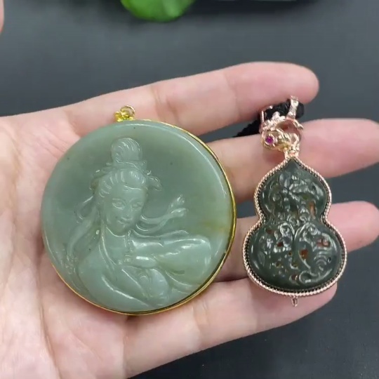 H3335364 Khotan Jade Pendant Total Weight 76.3g Non-Gold Inlaid