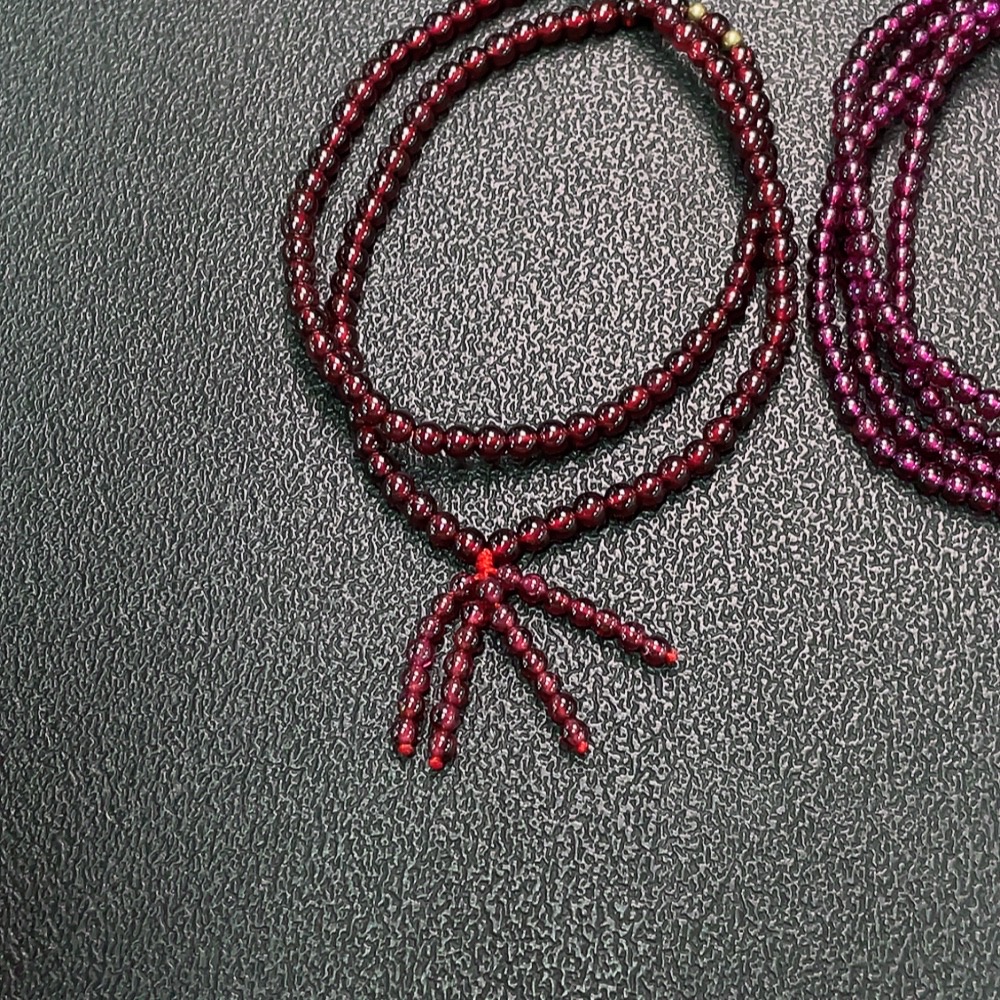 C34949389 Garnet Bead Strand Non-Gold Total Weight Approx. 37.91g Sell as a Lot