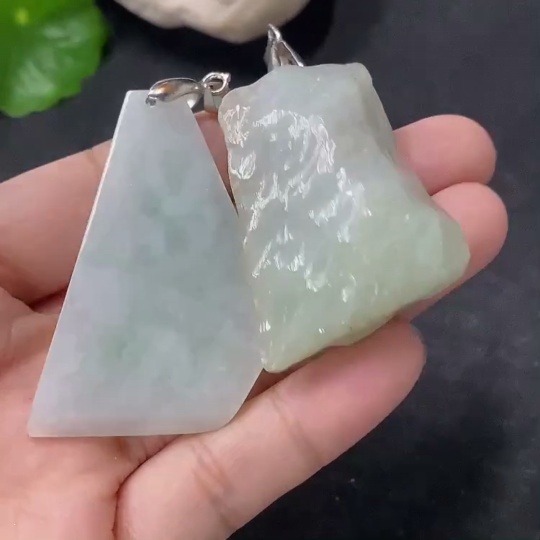 F33912931 Jadeite Pendant Sell as a Lot Non-Gold