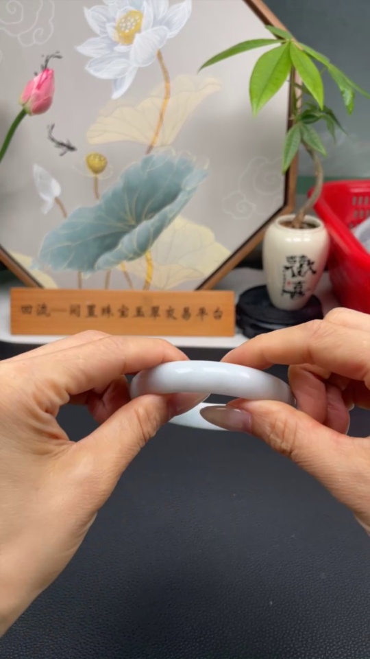 F32740356 Jadeite Round Bangle Total Weight Approx. 51.4g Size 58.6