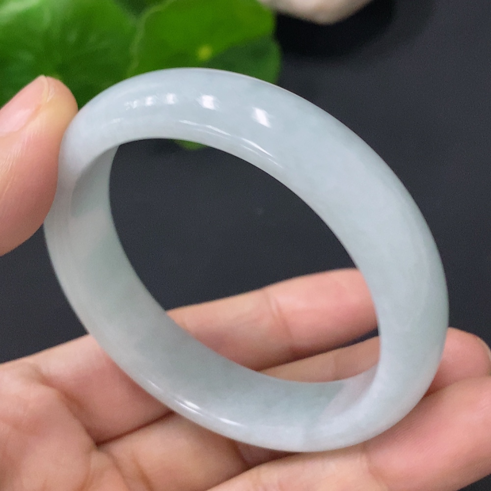 F30523889 Jadeite round bracelet, inner diameter 46.8mm, total weight approximately 34.13g
