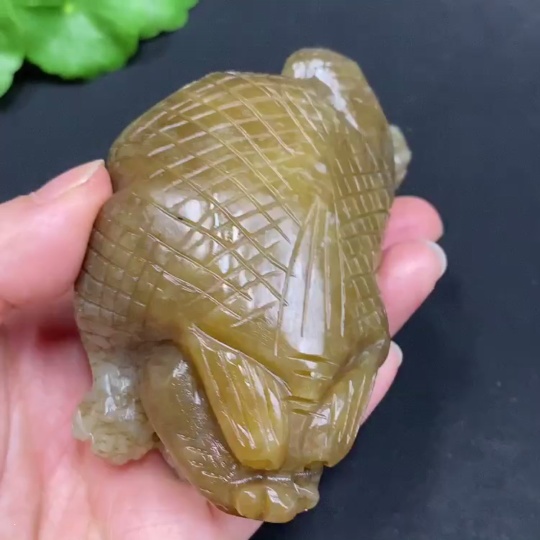 H30546006 Hetian Jade Ornament - Three-Legged Golden Toad