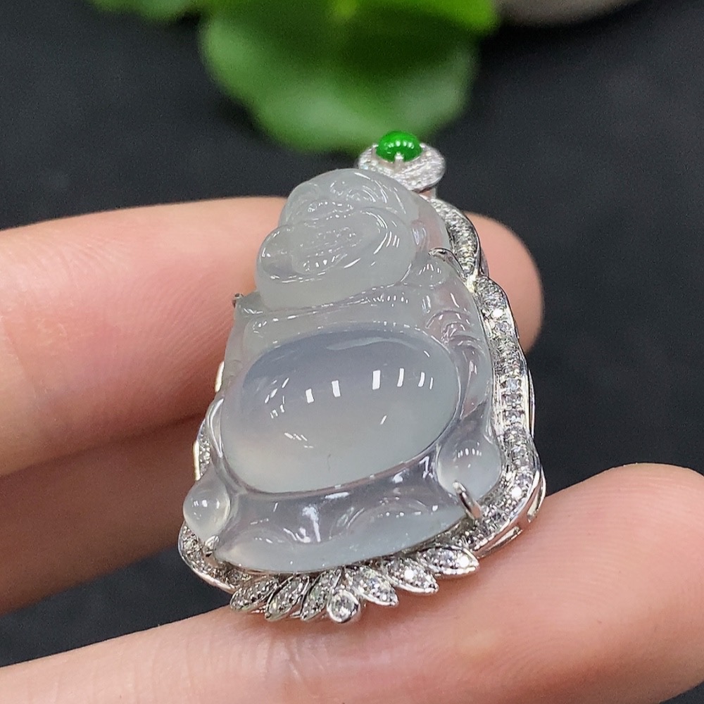 F34964457 Jadeite Buddha Pendant Set in 18K Gold with Diamond Accents, Total Weight Approx. 6.14g