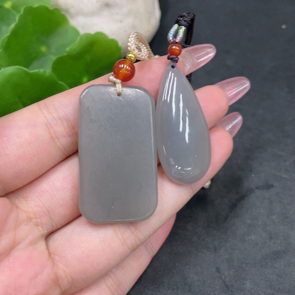 H33924536 Hetian Jade Pendant, Plain Pendant, Total Weight (with cord): 18.4g