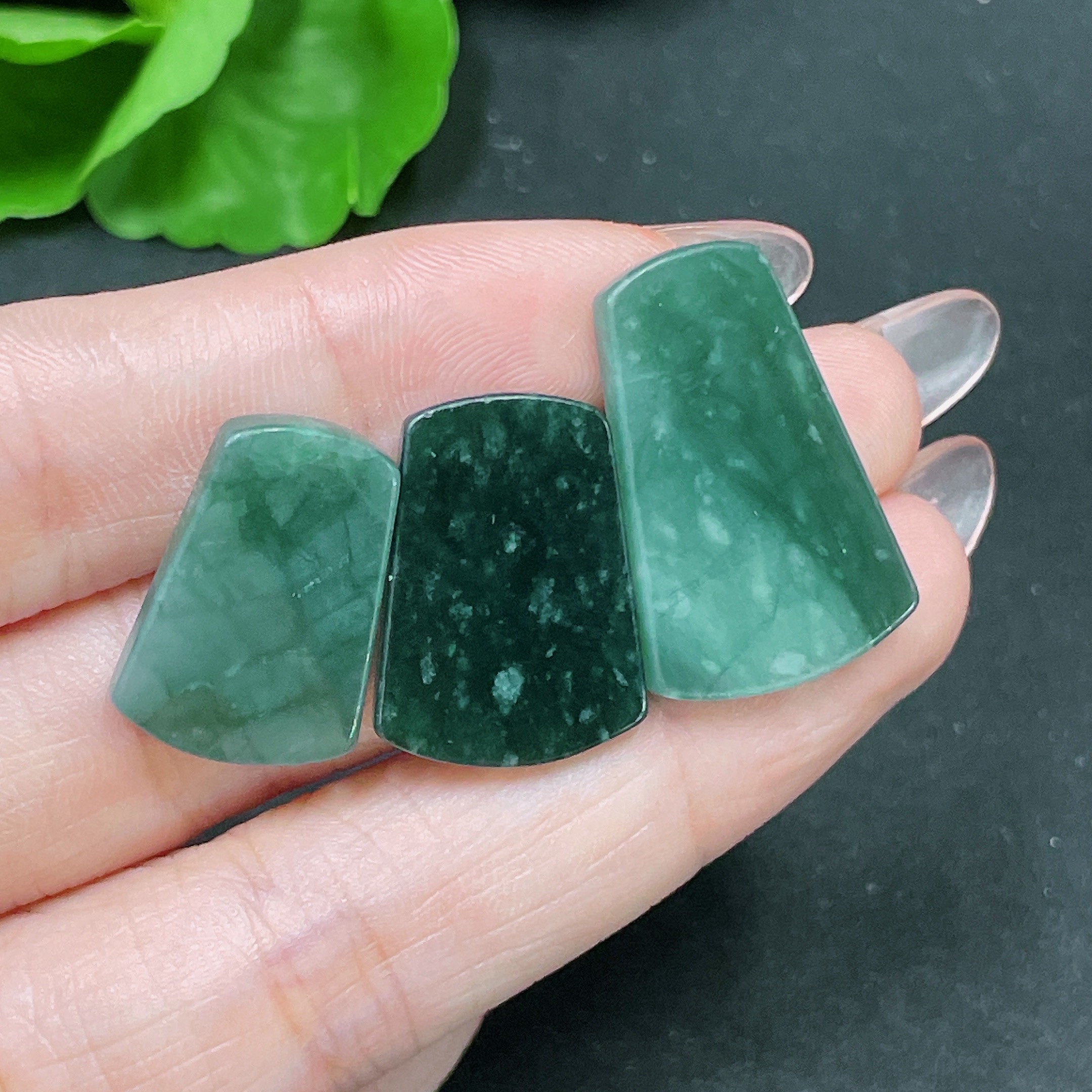 F34020870 Jadeite Inlaid Pieces Sell as a Lot