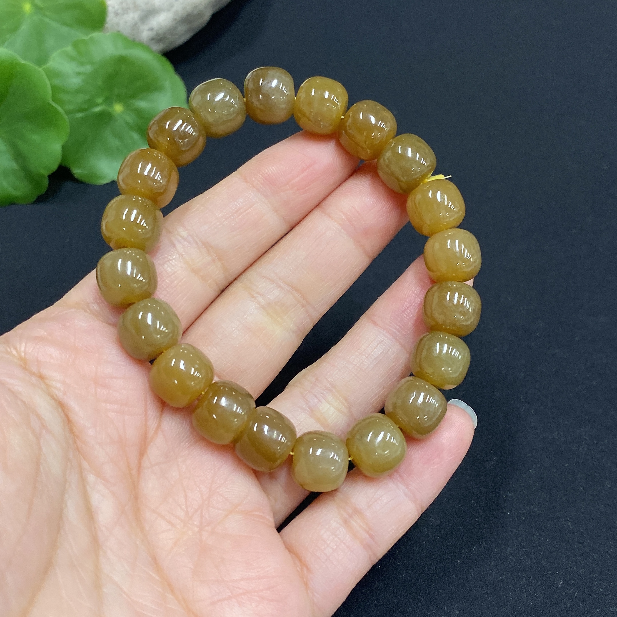H32770655 Hetian Jade Bracelet, Approx. 9.8mm, Total Weight Approx. 31.9g