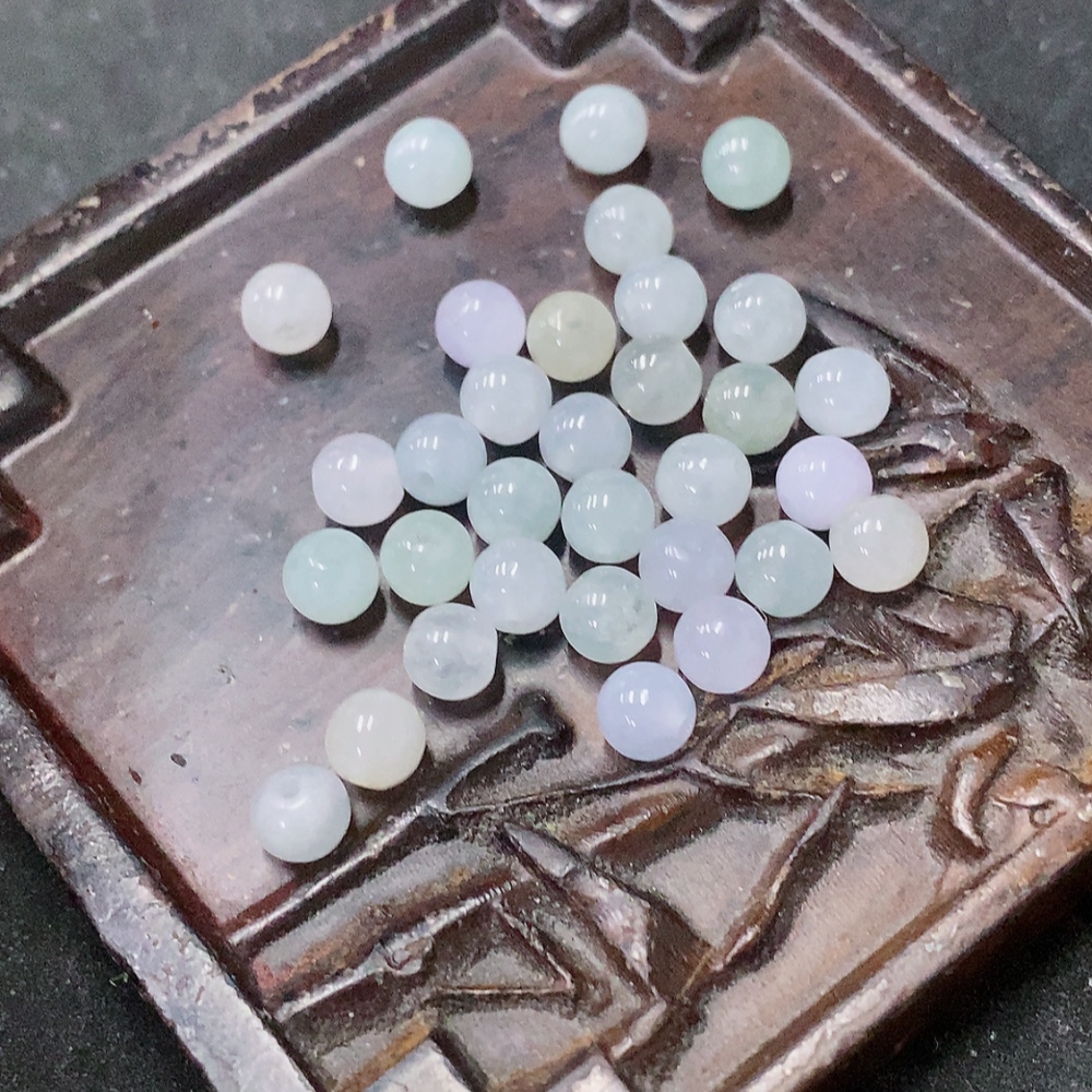 F34042831 Jadeite Beads Approx. 5.2mm Total Weight Approx. 11.7g Sell as a Lot