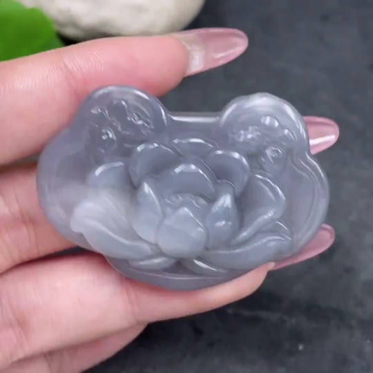 H33944532 Hetian Jade Pendant - Prosperity in Full Bloom (Total weight: approx. 22.2g)