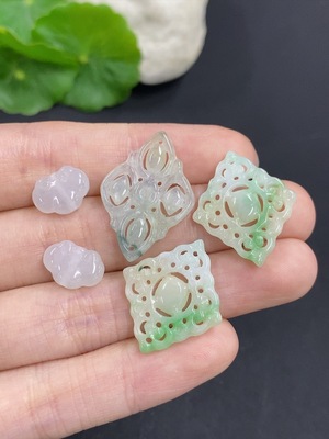 F41933986 翡翠挂件一手走