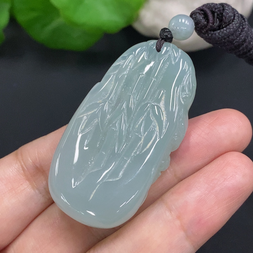 F29434019 Jadeite Pendant Total Weight Including Rope Approximately 27.2g