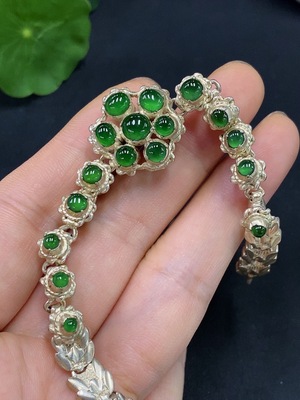 F17934002 Jadeite Cabochon Sell as a Lot (Not Gold Inlaid) Total Weight 20.538g