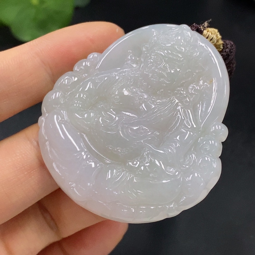 F19183320 Jadeite Yellow Jambhala Pendant Total Weight: 31.002g