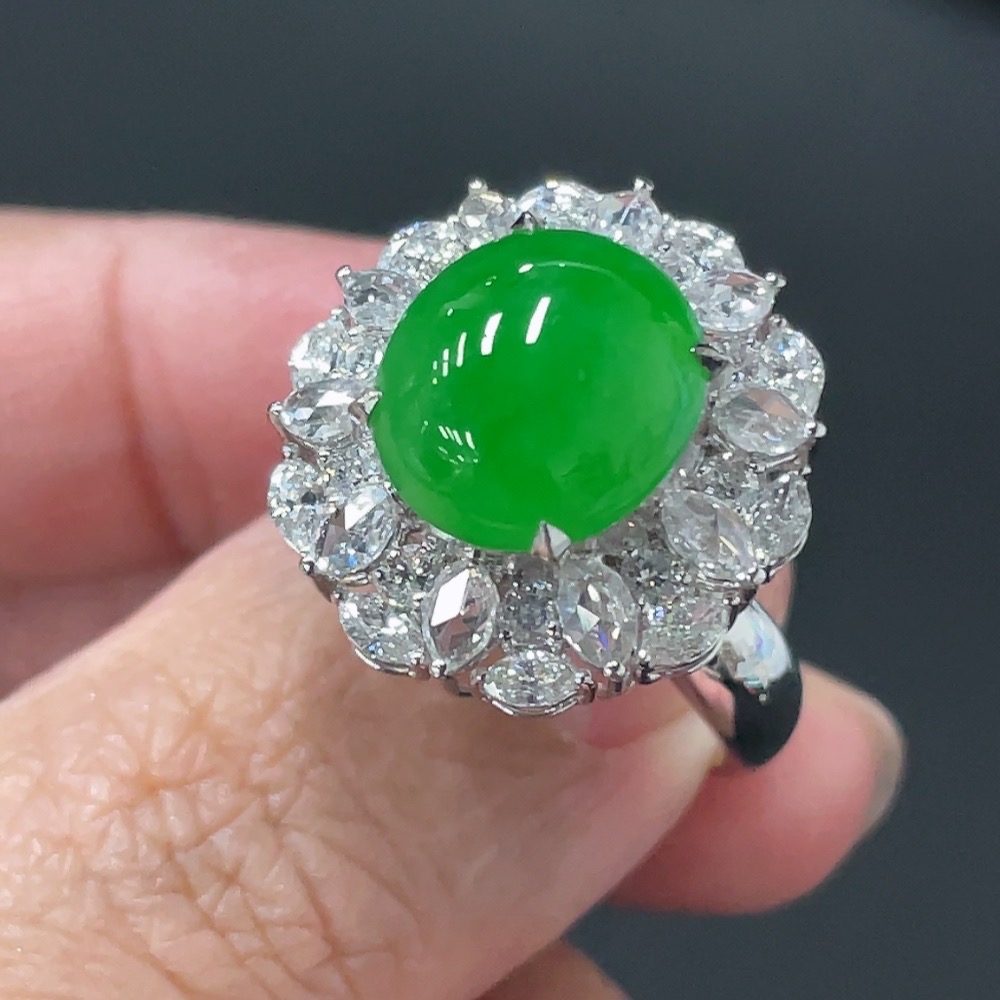 F25868619 Jadeite Cabochon Inlaid Ring 18k Gold Setting Size 14 Approx. 7.7g