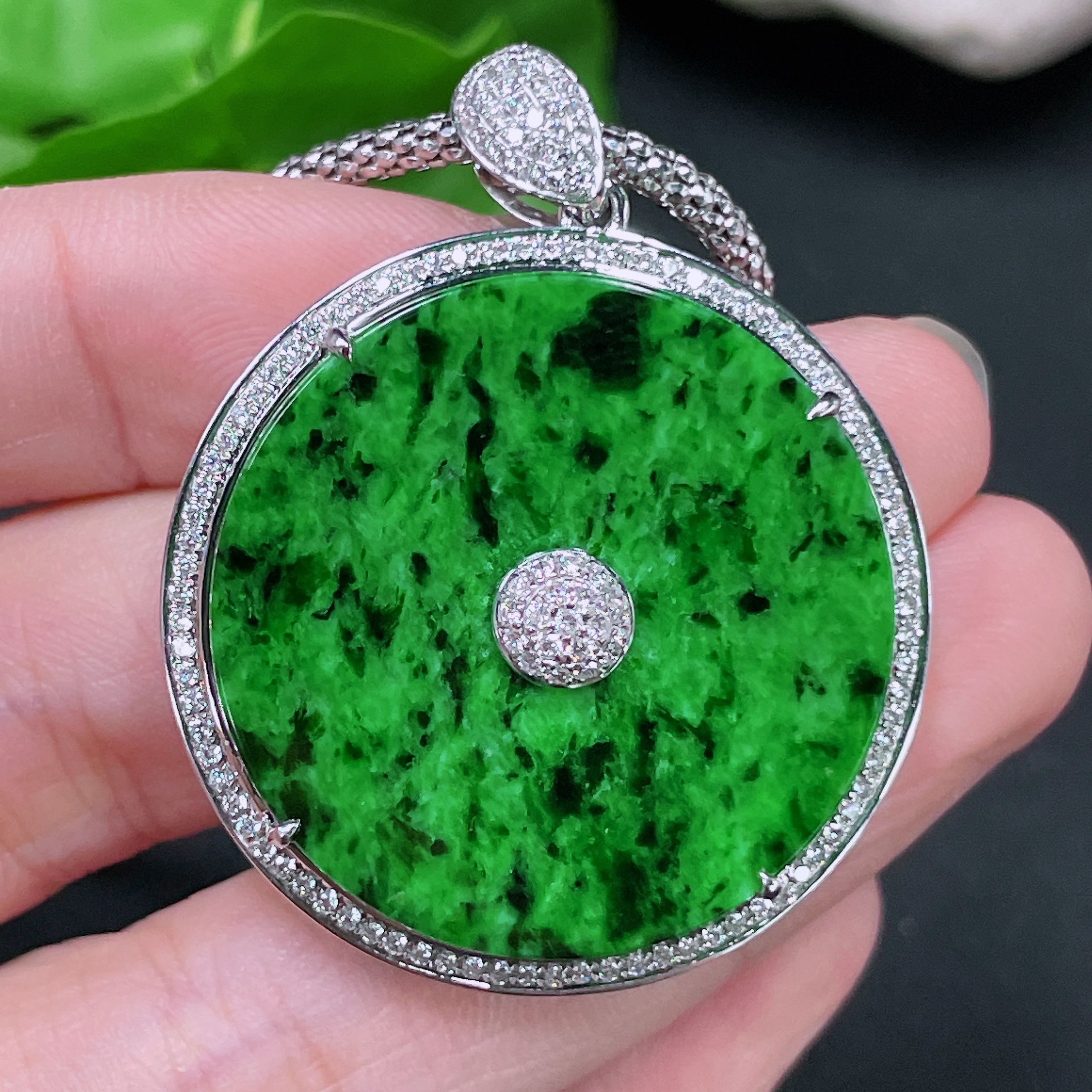 F33918468 Jadeite Inlaid Pendant 18K Gold Total Weight Approx. 28.8g (With Diamond Accents) (Including Chain Weight) (Containing Other Mineral Components)