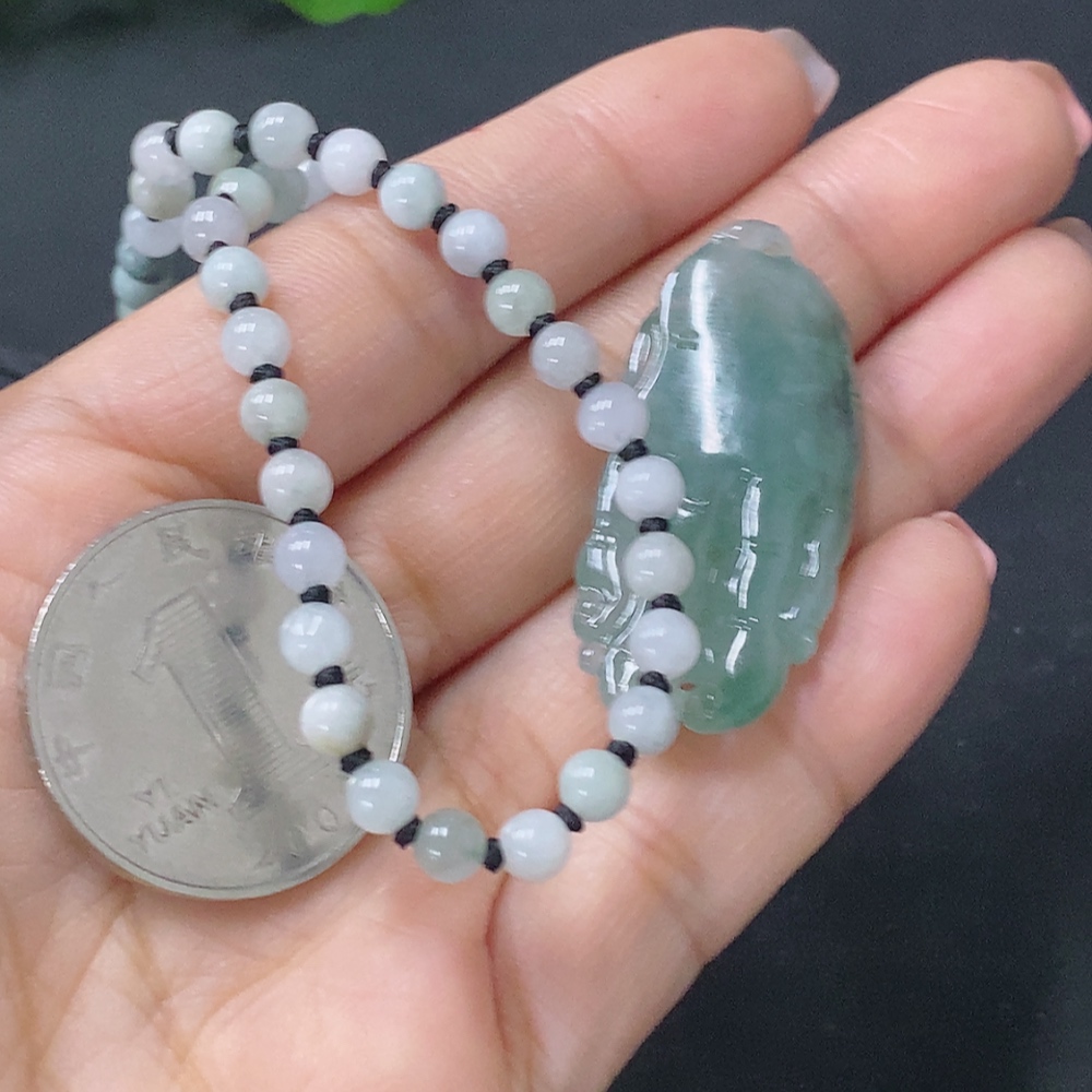 F27046774 Jadeite Pendant Bead Strand Sell as a Lot