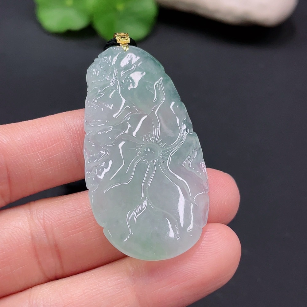 F25906689 Jadeite Harmony and Beauty Pendant 18K Gold Total Weight Approx. 12.62g