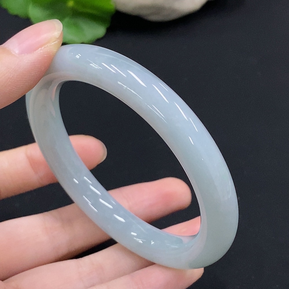 F33926890 Jadeite Round Bangle Size 56 Total Weight Approx. 51g