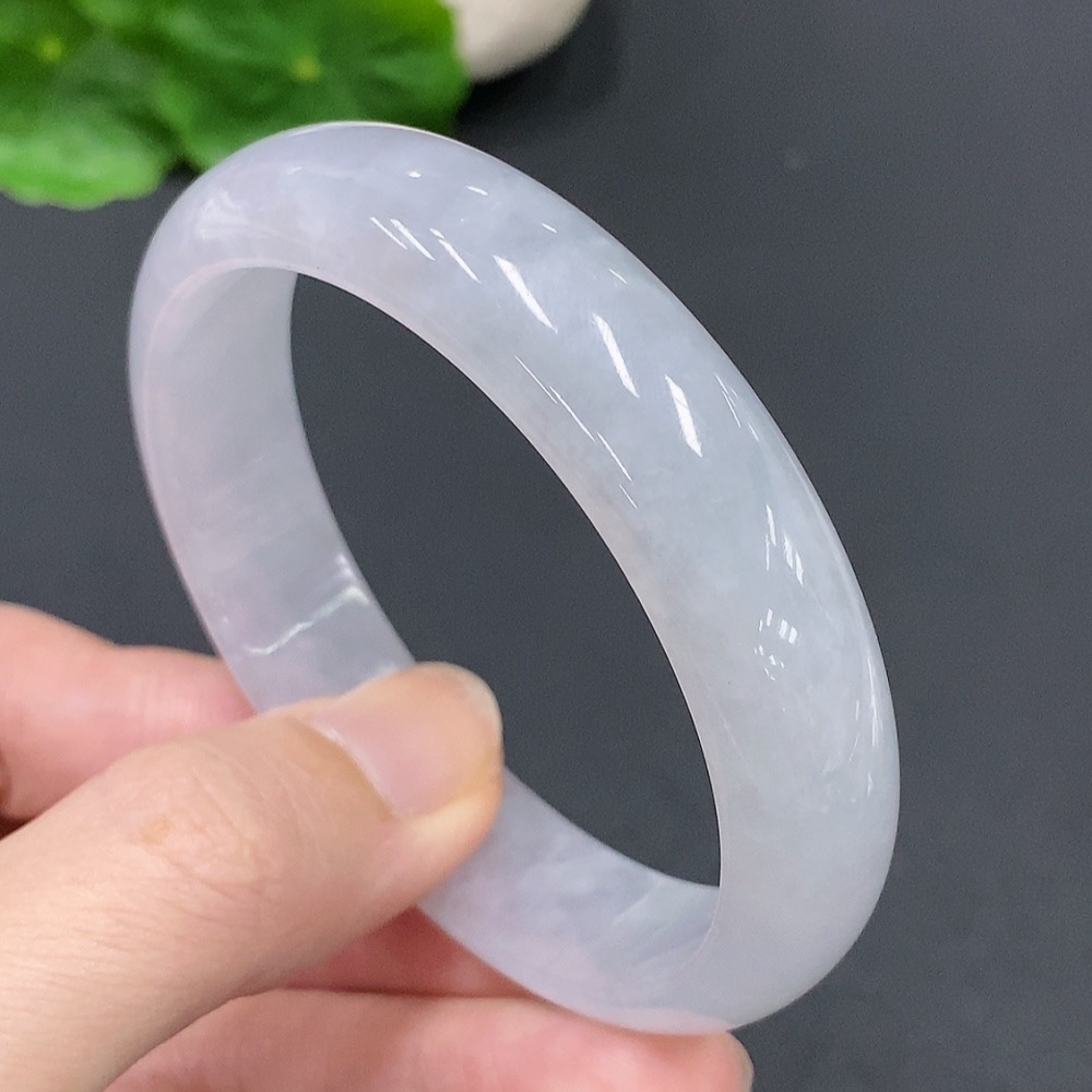 F21320868 Jadeite Round Bangle Size 55.5 Total Weight 46.978g