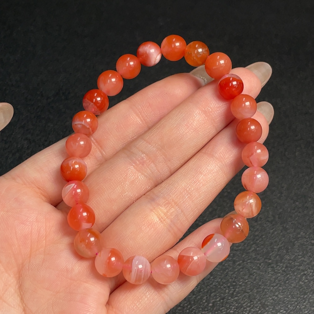 C31621019 Red Agate Bracelet with Visible Organic Inclusions, Total Weight Approx. 18.16g, Bead Size 8.2mm