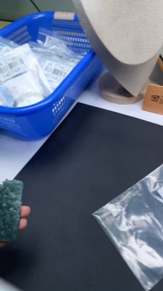 F34043638 Jadeite Pendant Sell as a Lot