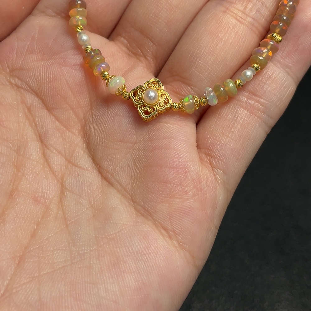 C33870698 Opal Bracelet Suspected Gold-Plated (Marked in Red) 18K Gold for the Rest Total Weight Approx. 2.64g Stone Size Around 4mm