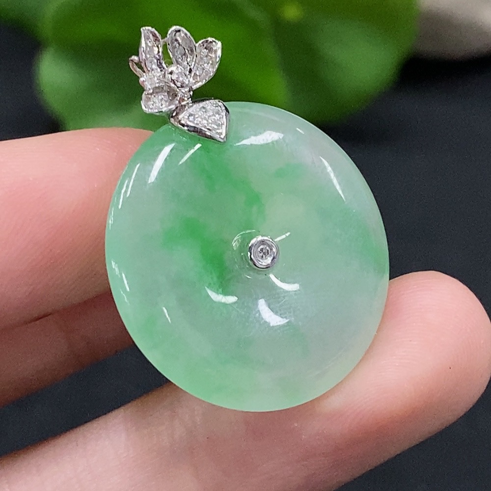 F33947176 Jadeite Safety Buckle Pendant 18K Gold Total Weight Approx. 5.9g (With Diamond Accents)