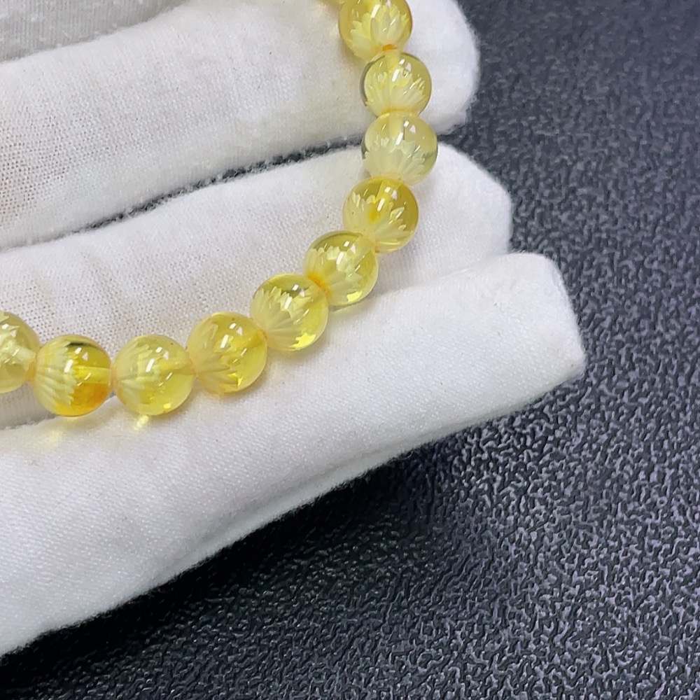 C31681634 Amber Beeswax Bracelet Total Weight Approx.6.22g Size About7.7mm