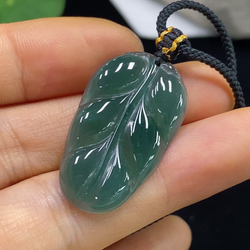 F35093934 Jadeite Leaf Pendant Sell as a Lot