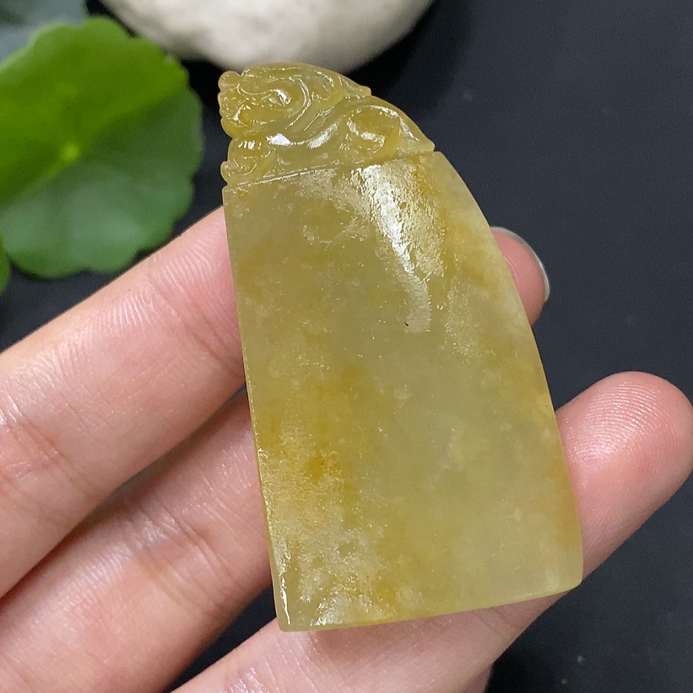 F28248905 Jadeite Pendant Total Weight Approx. 21.2g Unpolished Color Origin Undetermined