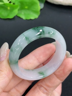 F41950457 翡翠手镯 圈口39.2 货品总重约28.49g