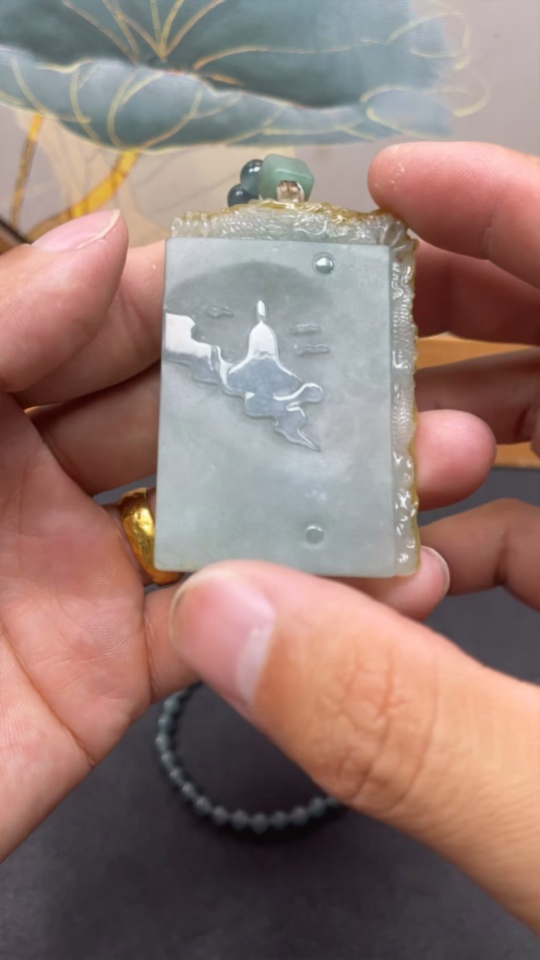 F28218801 Jadeite Enlightenment Pendant Total weight about 90g (including rope weight) Color origin undetermined