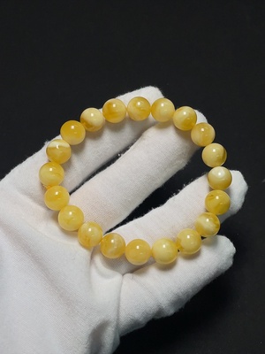 C43159400 琥珀蜜蜡手串 货品总重约10g 卡9.5mm左右