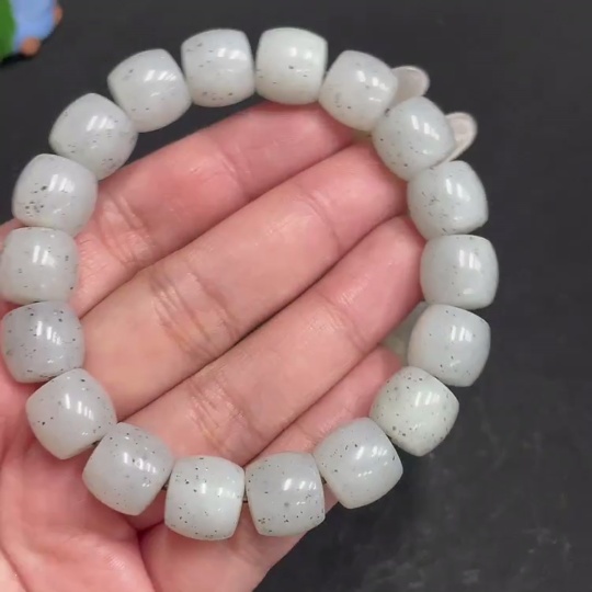 H28273524 Hetian Jade Bracelet, Approx. 11.8mm Beads, Total Weight Approx. 54.4g