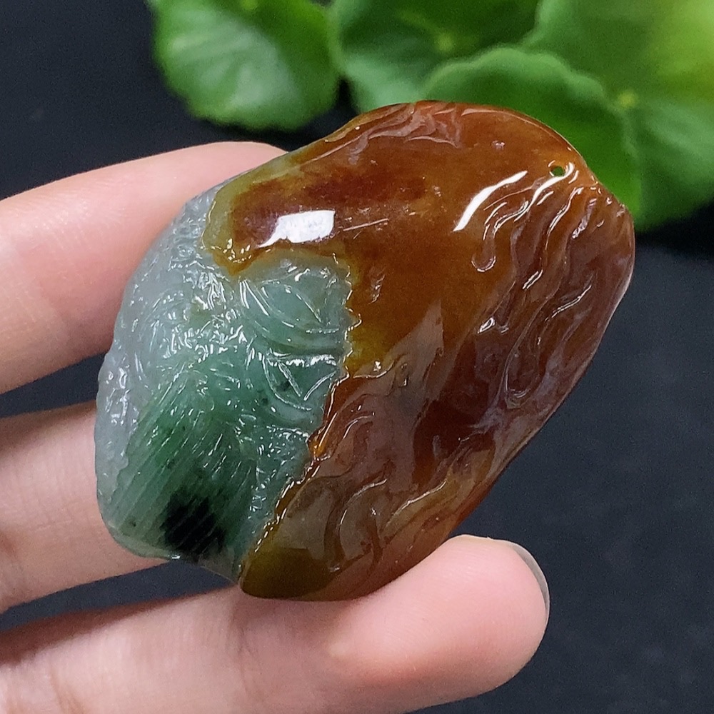 F34028647 Jadeite Eight-Diagram Pendant with Indeterminate Yellow Color Origin, Total Weight Approximately 27.96g Excluding Rope