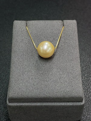 C32743514 Seawater pearl necklace, color origin undetermined, chain not gold, pendant Au58%, total weight approx. 4.55g, size approx. 13.4mm