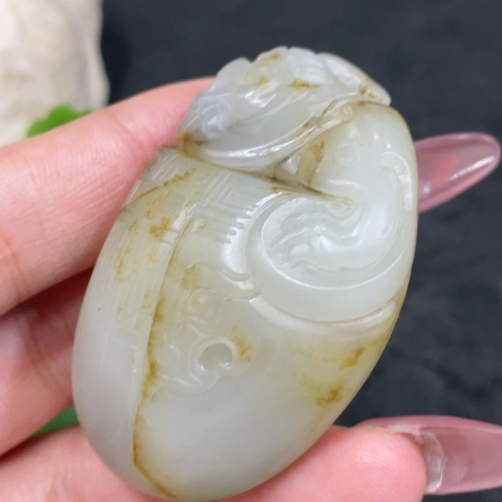 H33897993 Hetian Jade Pendant, Auspicious Beast, Undetermined Skin Color Origin, Total Weight Approx. 54.4g
