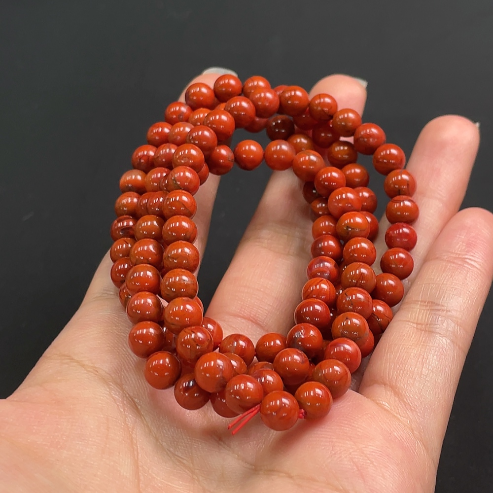 C18968744 'Red Agate Bead Necklace with Visible Organic Matter, Total Weight Approx. 44.67g, Bead Size About 6.7mm'