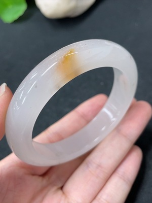 H41945384 非洲翠（独龙玉）正圈手镯  圈口53.8   货品总重约48g