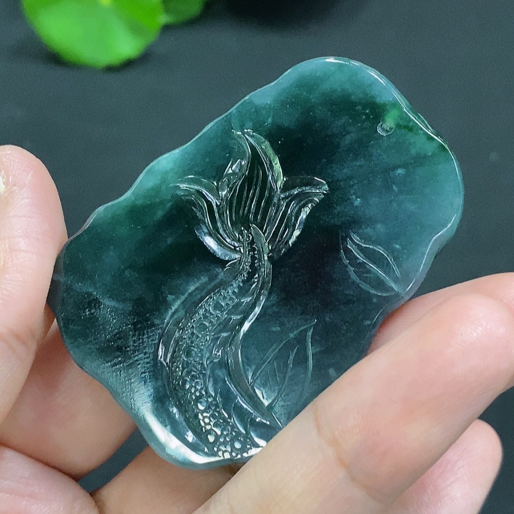 F23641622 Jadeite Dragon Pendant Total Weight 47.780g