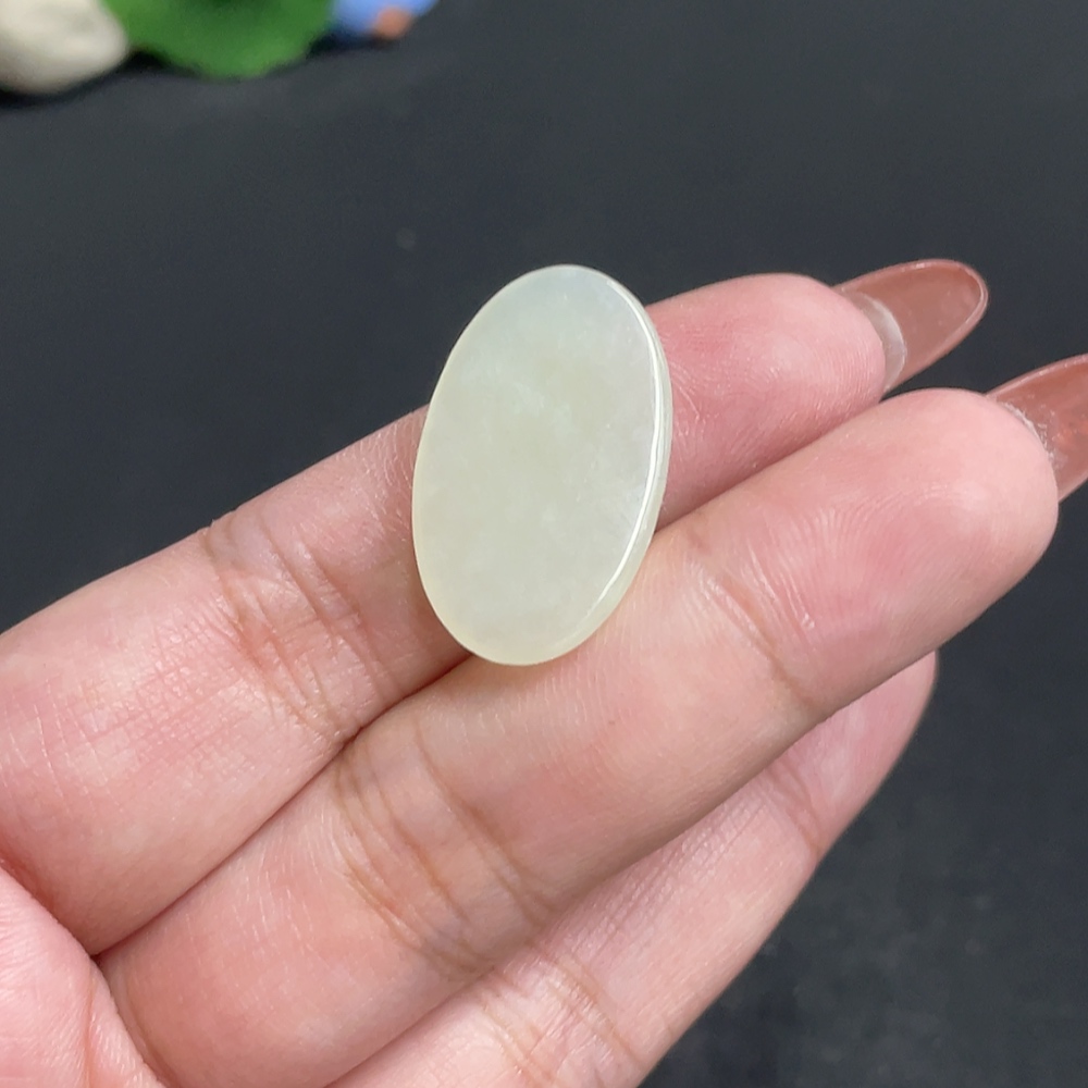 H34011439 Hetian Jade cabochon, total weight approx. 3.2g