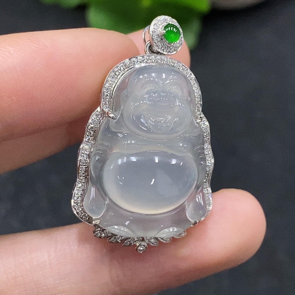 F34964457 Jadeite Buddha Pendant Set in 18K Gold with Diamond Accents, Total Weight Approx. 6.14g