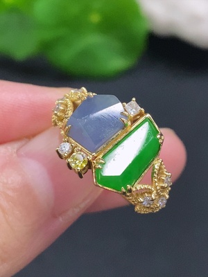 F33932348 Jadeite Inlaid Ring 18K Gold Size 15 Total Weight Approx. 5.2g (Colorless Matching Stones Are Diamonds)
