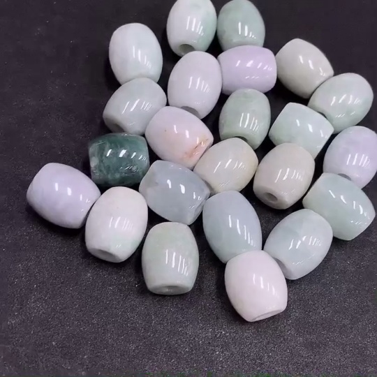 F34077196 Jadeite Barrel Beads Sell as a Lot