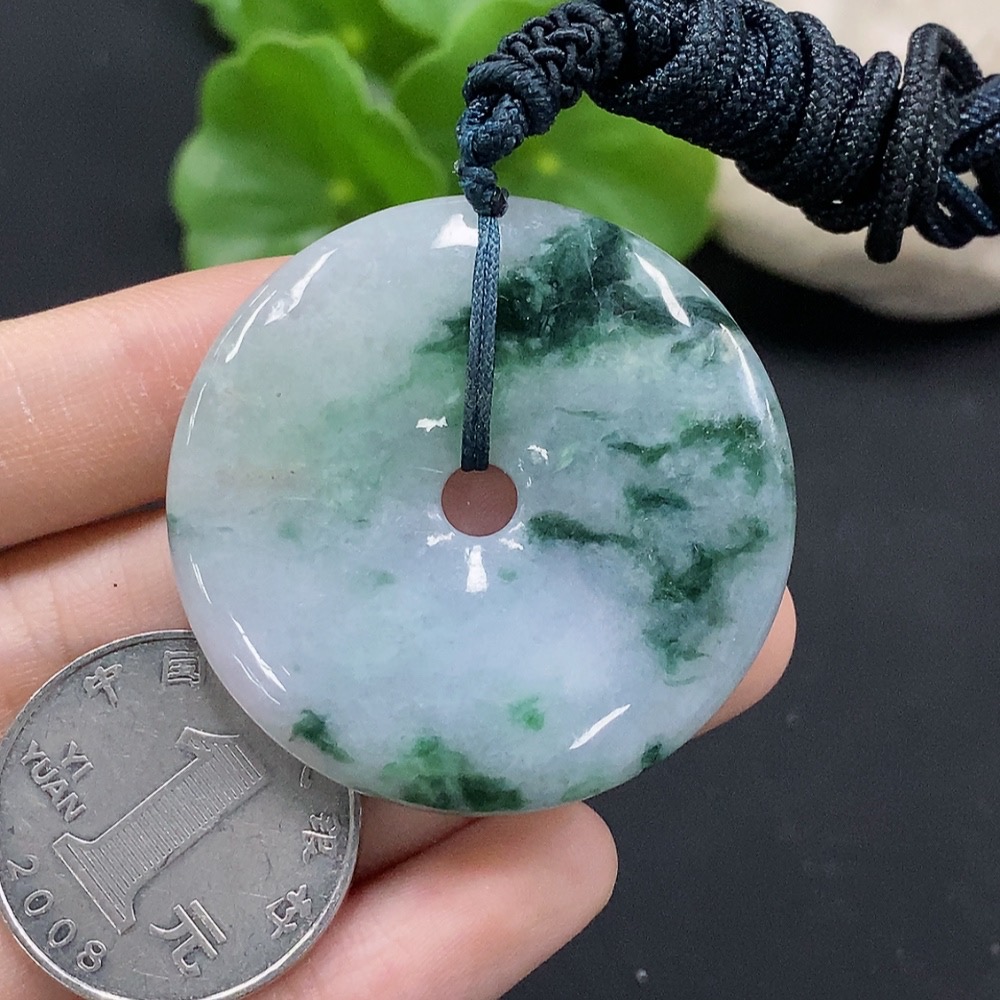 F34995890 Jadeite Peace Knot Pendant, Total Weight Approximately 25g