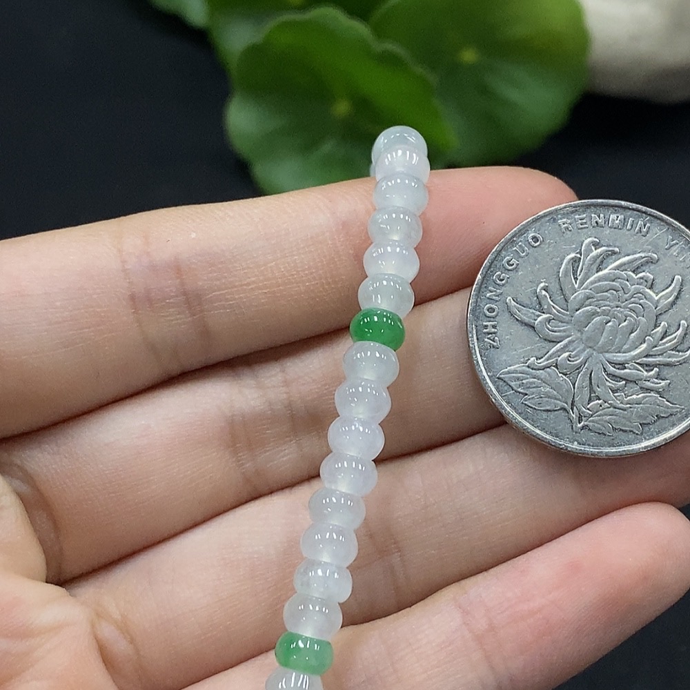 F34996376 Jadeite bead necklace, approx. 5mm, total weight about 29.79g, non-gold setting