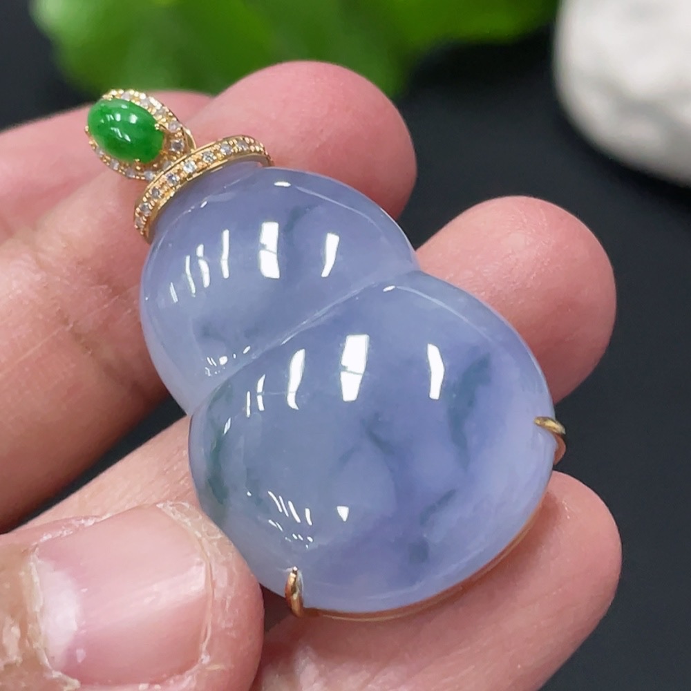 F30557910 Jadeite Gourd Inlaid Pendant 18K Gold Inlaid Total Weight Approx. 10.79g