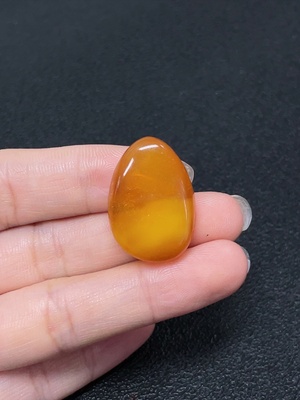C43203271 琥珀蜜蜡饰品  货品总重约3克